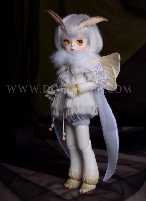 Art Toys Design, Doll Plushies, Fantasy Art Dolls, Fantasy Doll, Anime Dolls, Doll Repaint, Creepy Cute, Fairy Dolls, Pretty Dolls