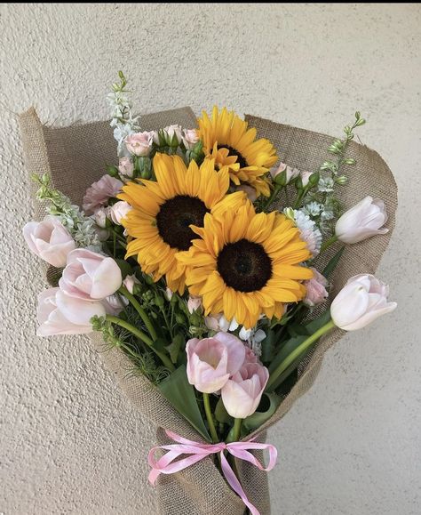 Tulip And Sunflower Bouquet, Sunflower And Tulips, Sunflower Bouquet Aesthetic, Sunflowers And Tulips, Pretty Flowers Pictures, Different Types Of Flowers, Boquette Flowers, Sunflower Bouquets, Tulip Bouquet