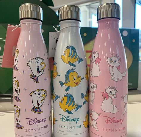 Disney Stuff To Buy, Cute Disney Stuff, Disney Gift Ideas, Disney Water Bottle, Disney Products, Disney Cute, Disney Cups, Disney Souvenirs, Disney Merch