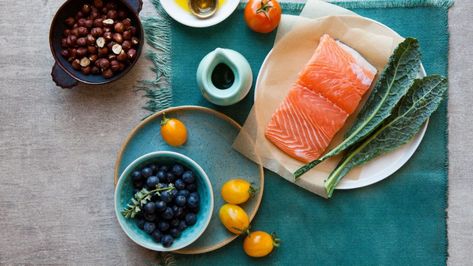 The Best Anti-Inflammatory Diet Is Just Healthy Eating | Outside Online Blue Zones Diet, Med Diet, Zone Diet, Resep Diet, The Mediterranean Diet, Pescatarian Recipes, Diet Food List, Food Help, Mediterranean Diet Recipes