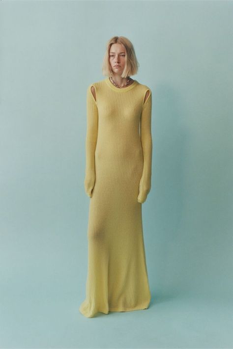 Elizabeth Johnson, Spring 2023 Ready To Wear, 2023 Ready To Wear Collection, 2023 Ready To Wear, Tulip Skirt, Knitwear Fashion, Spring 2023, 가을 패션, Yellow Fashion