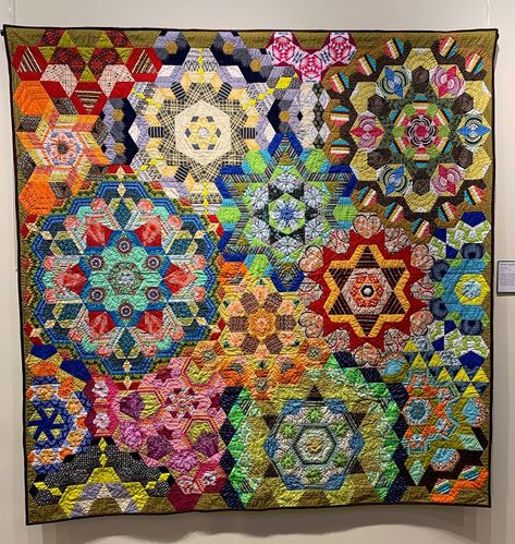 Sew Fun 2 Quilt: Millefiori Quilt Along by Katja Marek Millefiori Quilt Pattern, La Passacaglia Quilt, Millefiori Quilts, Kaleidoscope Quilt, English Paper Piecing Quilts, Silk Quilt, Flower Quilts, Quilting Templates, Beginner Quilt Patterns