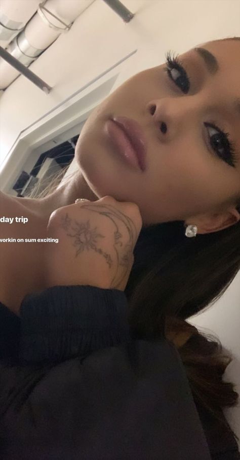 Ariana Grande Selfie, Ariana Grande Today, Ariana Grande Tattoo, Ariana Instagram, Ponytail Girl, Sam And Cat, Ariana Grande Cute, Ariana Grande Style, Wentworth Miller