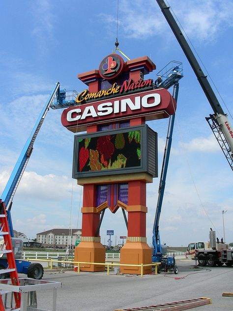 Casino Pole Sign Install | Comanche Nation Casino. Casino Signage, Casino Architecture, City Signage, Pylon Signage, Pole Sign, Pylon Sign, Casino Costumes, Game Zone, Casino Movie