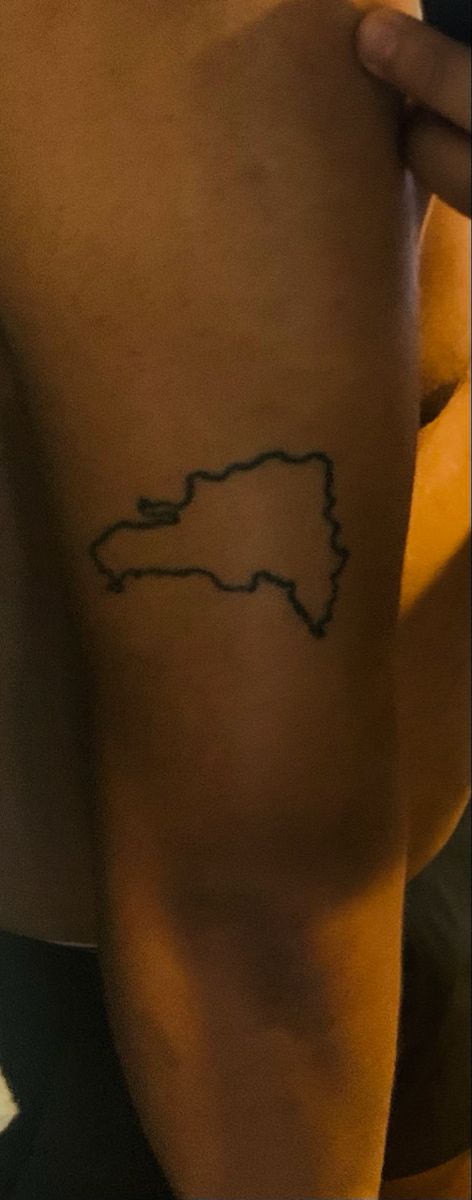 Outline Of Dominican Republic Tattoo, Dominican Republic Flag Tattoo, Dominican Flag Tattoo, Dominican Tattoo Ideas, Dominican Republic Tattoo, Dominican Republic Tattoo Ideas, Dominican Tattoo, Dominican Republic Map, Dominican Flag