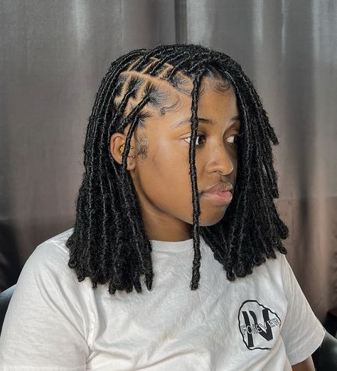 Black Women Braids, Women Braids, Short Box Braids Hairstyles, Protective Hairstyles For Natural Hair, Big Box Braids Hairstyles, Short Locs Hairstyles, Quick Natural Hair Styles, Faux Locs Hairstyles, Braided Cornrow Hairstyles