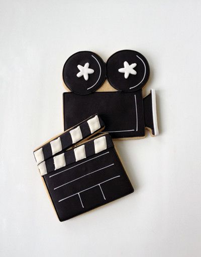 Hollywood movies~                   By casuesweets.com, black, camera, action Movie Cookies, Camera Cakes, Biscuit Decoration, Movie Themed Party, Sugar Cookie Ideas, Hollywood Theme, Movie Night Party, Music Crafts, Cookie Favors