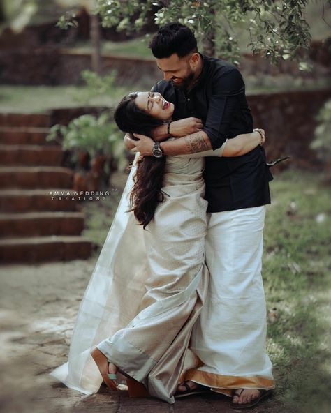 Kerala Style Pre Wedding Photoshoot, Kerala Saree Pre Wedding Shoot, South Indian Pre Wedding Shoot, Pre Wedding Temple Shoot, South Indian Pre Wedding Photoshoot, Onam Shoot, Temple Shoot, Mehendi Poses, South Indian Engagement