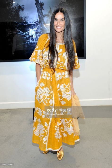 Demi Moore wears embroidered dress from Ukrainian designer. Photo Yellow Bohemian Dress, Vita Kin, Ukrainian Dress, Ethno Style, Best Red Carpet Looks, Demi Moore, Ageless Style, Embroidered Clothes, Style Crush