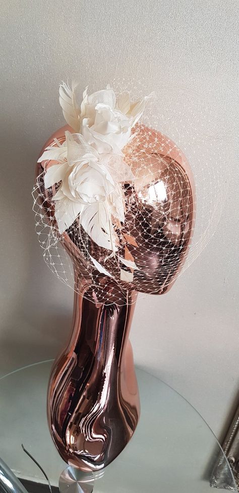 Promo week BIRDCAGE VEIL vintage wedding headdress. | Etsy Birdcage Veil Wedding, Cage Veil, Bridal Birdcage Veils, Ghost Bride, Wedding Birdcage, Feminine Wedding, Vintage Veils, Wedding Headdress, Flower Fascinator