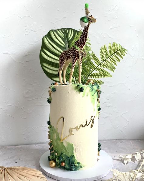 21+ Gorgeous Jungle Theme Baby Shower Cakes To Inspire You Jungle Baby Shower Cake, Jungle Theme Baby Shower, Jungle Theme Cakes, Jungle Thema, Cupcake Queen, Anniversaire Diy, Jungle Cake, Safari Cakes, Jungle Baby Shower Theme