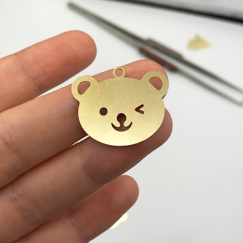 6pcs Raw Brass Teddy Bear Charm, Teddy Bear Charm Necklace Earring Pendant, Animal Charms, Laser Cut Jewelry Supplies RW-1063 Material; Brass Size: Hole Size: Plating: Raw Quantity: Optional All of our products are manufactured by us. If you want to order more products in stock, you can freely contact us. Our Products; -Nickel-free -Lead-free -High quality If you have any questions, feel free to contact us. You can read the explanations and policies for return and exchange conditions and contact Cat Necklace Gold, Laser Cut Necklace, Minimalist Bangle, Laser Cut Wood Earrings, Design Pattern Art, Minimalist Necklace Gold, Laser Engraved Ideas, Black Gold Jewelry, Laser Cut Jewelry