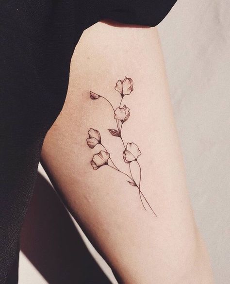 Sweat Pea Tattoo, Pea Tattoo, Sweet Pea Tattoo, Birth Flower Tattoos, Bee Tattoo, Line Art Tattoos, Badass Tattoos, Dainty Tattoos, Tattoos For Daughters