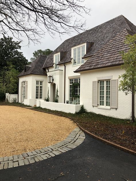 SHUTTERS & LIMESTONE ABOVE WINDOWS Limestone House Exterior, Windows With Shutters, Gambrel Exterior, Southern Houses, Limestone House, Lime Wash, Retirement Living, Exterior Stain, Sherwood Forest