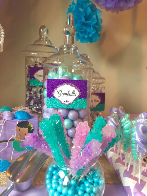 Under The Sea theme table by Glam Candy Buffets! Mermaid Candy Table, Underwater Grotto, Mermaid Party Table, Candy Table Ideas, Mermaid Baby Shower Theme, Little Mermaid Party, Ariel Birthday Party, Magical Underwater, Ariel Party