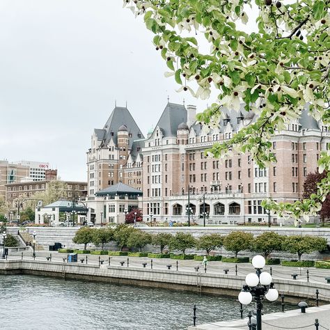 Here is my guide for what to eat, where to stay, and what to do in beautiful Victoria, BC! Victoria, the capital city of British Columbia, truly has it all. ...