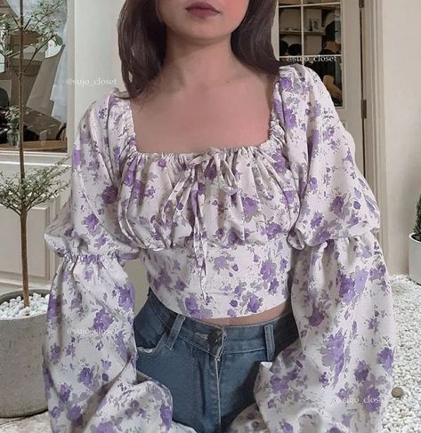 ♡LILAC Milkmaid Top♡ Available in all sizes! Customisable sizes. 🌸⚘️#Fairycore #softcore #cottagecore #milkmaid Cottagecore Summer Outfits, Cottagecore Tops, Purple Top Outfit, Cottagecore Aesthetic Clothes, Fairycore Outfit, Lavender Outfit, Magic Clothes, Cottagecore Outfit, Milkmaid Top