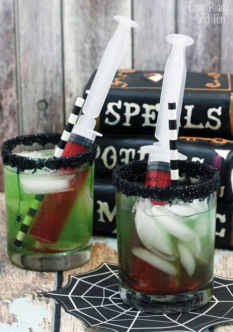 Creepy Cool Halloween Drinks - Easy Peasy and Fun Halloween Games For Kids Party, Free Halloween Games, Games For Kids Party, Easy Halloween Games, Creepy Halloween Food, Fun Halloween Party Games, Classroom Halloween Party, Thanksgiving Games For Kids, Fun Halloween Games