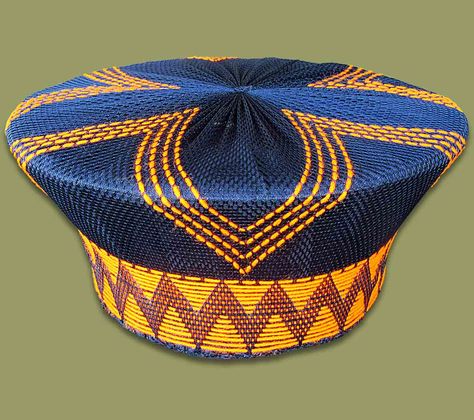 Zulu Hat Zulu Hat, African Head Dress, Welcome To Earth, Zulu Women, Nativity Costumes, African Arts, Classy Hats, African Chic, African Hats