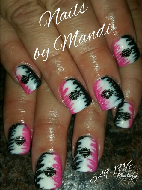 Harley Davidson nails Motorcycle Nails Designs, Harley Davidson Nails Design, Biker Nails Designs, Acrylic Nails At Home, Cute Nail Colors, Nails Now, Edgy Nails, Gel Nail Design, Creative Nail Designs