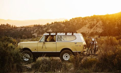 We've seen quite a few fantastic vintage SUV rebuilds over the years, but few tickle our wanderlust like this New Legend x Iron & Resin 1972 International Scout II Runner Series. New Legend 4x4 makes some of the most sought-after vintage restorations out there. Iron & Resin has the same Four Runner, International Scout Ii, American Pickup Trucks, Scout Ii, International Harvester Truck, International Scout, Volkswagen Car, Overland Vehicles, Classic Truck