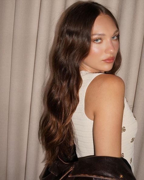 Maddy Ziegler, Maddie Ziegler Instagram, Maddie Z, Celebrity Fashion Looks, Runway Fashion Couture, Rebecca Ferguson, Felicity Jones, Teen Actresses, Maddie Ziegler