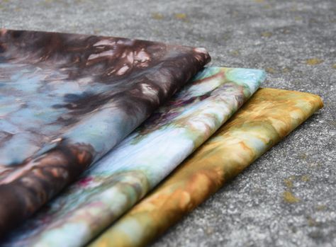 Ice Dyeing with "Ugly" Colors Tie Dye Tutorial, Shibori Diy, Fabric Dyeing Techniques, Dyeing Tutorials, Brazil Nut, Ice Tie Dye, Natural Dye Fabric, Eco Dyeing, Tie Dye Kit