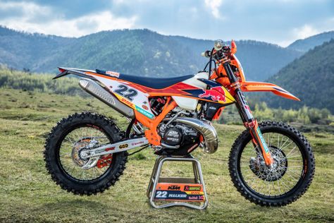 Adv Bikes, Ktm Dirt Bikes, Ktm Factory, Ktm 300, Dirt Biking, Custom Sport Bikes, Ktm 125, Ktm Exc, Dirt Bike Girl