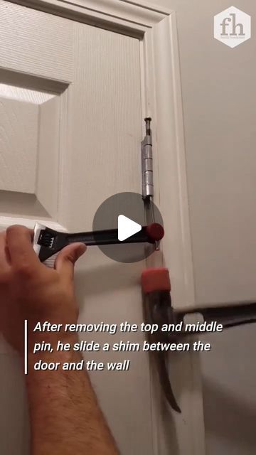 Trim Carpentry, Diy Handyman, Easy Diy Hacks, Handyman Projects, Door Diy, Carpentry Diy, Diy And Home Improvement, So Satisfying, Door Repair