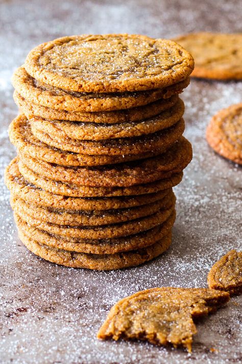 Old Fashioned Chewy Molasses Cookies | Baker Bettie Best Gourmet Cookie Recipes, Mom Desserts, Baker Bettie, Ginger Recipe, Chewy Molasses Cookies, Winter Baking, Desserts Snacks, Simply Home, Recipes Baking