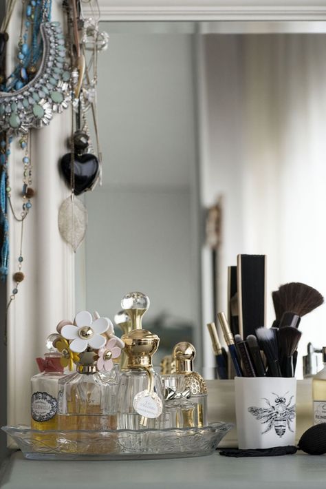 How to Style a Dressing Table | AO Life | Real Homes Dressing Table Layout, Dressing Table Inspiration, Vanity Table Organization, Dressing Table Organisation, Dressing Table Decor, Perfume Vintage, Dressing Table Design, Vintage Dressing Tables, Bedroom Table