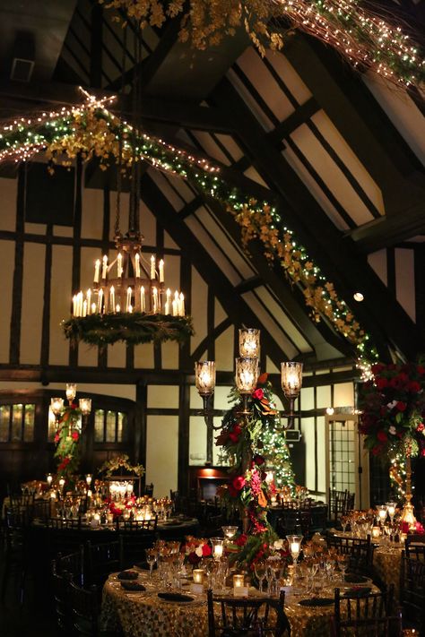 Christmas theme wedding with ceiling treatments Christmas Wedding Centerpieces, Christmas Wedding Themes, Christmas Wedding Inspiration, Christmas Wedding Decorations, Inside Weddings, Popcorn Bar, Wedding Themes Winter, Winter Wedding Decorations, Wedding Reception Centerpieces