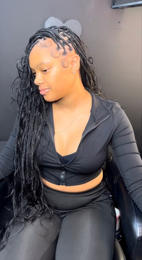 Jet Black Braids, Weave Braid, Protective Braids, Box Braid Hair, Girly Hairstyles, Pretty Braids, Woman Hairstyles, Button Piercing, Feed In Braids Hairstyles