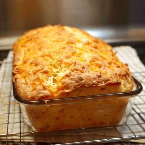 Cheddar Cheese Quick Bread, Cheddar Cheese Bread Recipe, Cheese Quick Bread, Dole Whip Recipe, Cheese Bread Recipe, Martha Stewart Recipes, Herb Bread, Ham And Bean Soup, Loaf Recipes