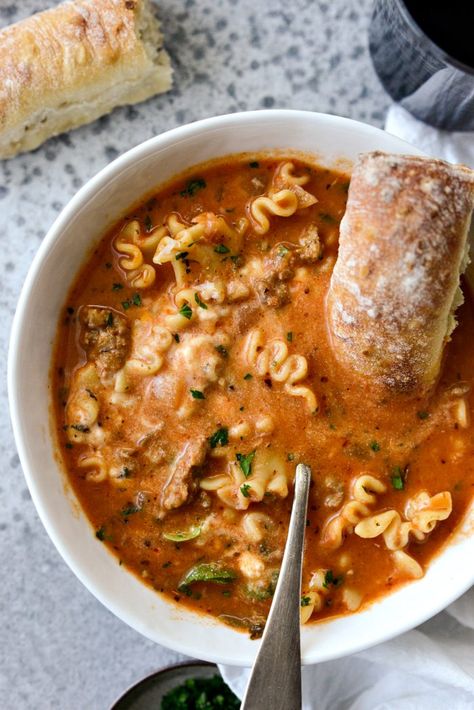 Lasagna Soup - Simply Scratch Lasange Recipe, Sausage Lasagna Soup, Sausage Ricotta, Lasagna Soup, Soup Recipes Slow Cooker, Bowl Of Soup, Easy Soup Recipes, Italian Sausage, Marinara