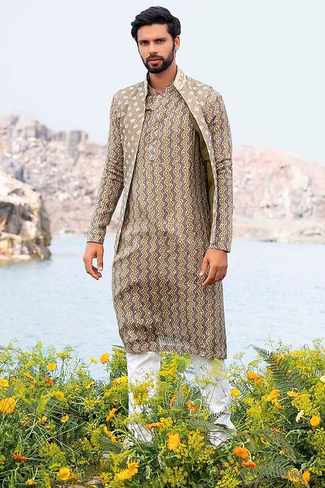 Pista Green Kurta Set With Bandhani Jacket Design by Soniya G Men at Pernia's Pop Up Shop 2022 Bandhani Jacket, Bandhej Print, Pista Green, G Man, Indian Fashion Designers, Pernia Pop Up Shop, Kurta Set, Jacket Design, Mens Clothing