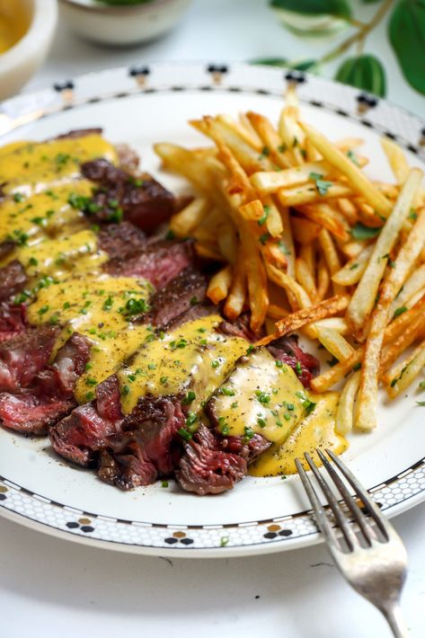 Steak Frites & Bearnaise - Food My Muse Paris Steak Frites, Steak Bernaise, Steak And Chips Recipes, Steak Frites Recipe, Steak And Frites, Steak And Fries, Steak And Chips, Tarragon Vinegar, Bundt Recipes