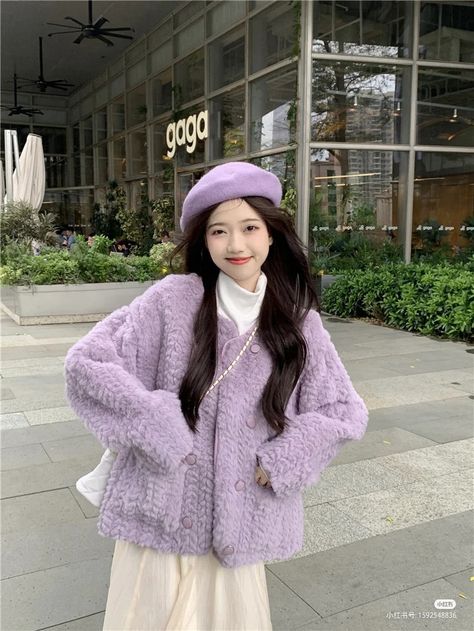 Lavender Winter Outfit, Dalat Outfits, Purple Winter Outfit, Osaka Outfit, Winter Clothes Aesthetic, Purple Jacket Outfit, Outfit Modest, Korean Outfit Street Styles, Ladies Blouse Designs