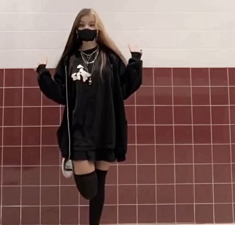 Sleep Token Concert Outfit Ideas, Egirl Fashion, E Girl Outfits, Alt Outfits, Aesthetic Grunge Outfit, Kawaii Fashion Outfits, Friend Group, Swaggy Outfits, Alternative Outfits