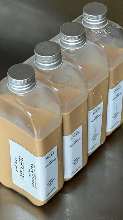 Bottled Coffee Packaging, Drink Bottle Aesthetic, Coffee Bottle Packaging, Coffee Bottle Design, Bottled Coffee, Label Botol, Protein Juice, Bath Salt Gift Set, Thai Milk Tea