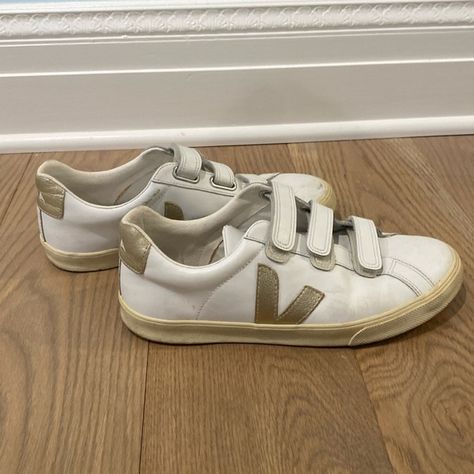 Veja Velcro sneakers with gold V Veja Velcro Sneakers, Veja Velcro, Veja Shoes, Velcro Sneakers, My Style, Handbags, Plus Fashion, Sneakers, Fashion Trends