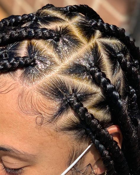 Carrie Tanner (@carrietanner_comicstyles) posted on Instagram: “☀️☀️kissedddd 😌 **large knotless/triangle parts** triangle parts are becoming my favorite againn 😍 #protectivestyles #boxbraids…” • May 4, 2022 at 1:13pm UTC Triangular Braids, Large Knotless Box Braids Triangle Parts, Knotless Box Braids Triangle Parts, Triangle Part Knotless Braids, Knotless Braids Large, Box Braids With Triangle Parts, Jumbo Knotless Braids Triangle Parts, Braids Triangle Parts, Box Braids Triangle Parts