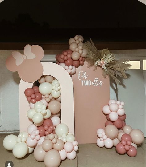 Oh Twodles Birthday Balloon Arch, Boho Mini Mouse Party, Oh Twodles Backdrop, Boho Minnie Mouse Birthday Party Ideas, Muted Minnie Mouse Party, Modern Minnie Mouse Party, Neutral Minnie Mouse Party, Oh Twodooles Birthday Girl, Minnie Mouse Boho Birthday