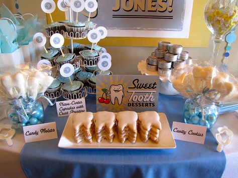 Creative ideas for a dentist-themed party. Dentistry Graduation, Dentist Party, Dental Party, Rdh Graduation, Dental Hygiene Graduation, Dental Hygienist Graduation, Dental Graduation, Dental School Graduation, Dental Ideas