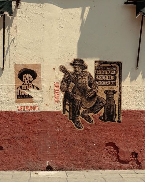 Dumpcito de las calles llenas de linoles e historia de una conquista en el centro de Oaxaca #oaxaca #sony #fotografia | Instagram Vintage Mexico Aesthetic, Oaxaca Mexico Aesthetic, Oxacana Mexico, Oaxaca Art, Oaxacan Art, Latino Art, Mexican Culture Art, Pancho Villa, Mexico Design