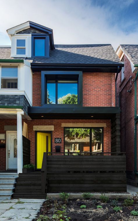 Post Architecture have updated this semi-detached home in Toronto, Canada, that was originally a mirror image of its attached neighbor. Modern Front Porches, Toronto Houses, Building A Porch, Red Brick House, Brick Exterior House, Casa Container, House With Porch, Front Entrance, Porch Design