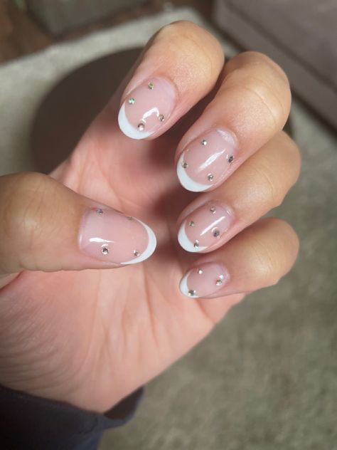 Short Almond Nails With Rhinestones, Short Nail Designs Gems, Short Nails With Jewels, Nails With Gems Short, Gem French Tip, Nail Ideas Short Almond, Short Nails With Gems, Bday Nails Ideas Short, Cute Shellac Nails