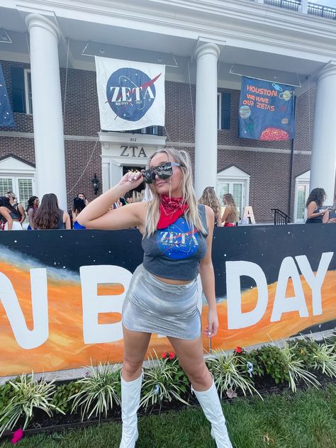 Sorority Recruitment Themes, Recruitment Themes, Greek Week, Sorority Recruitment Outfits, Sorority Letters, Sorority Bid Day, Bid Day Themes, Sorority Big Little, Delta Zeta