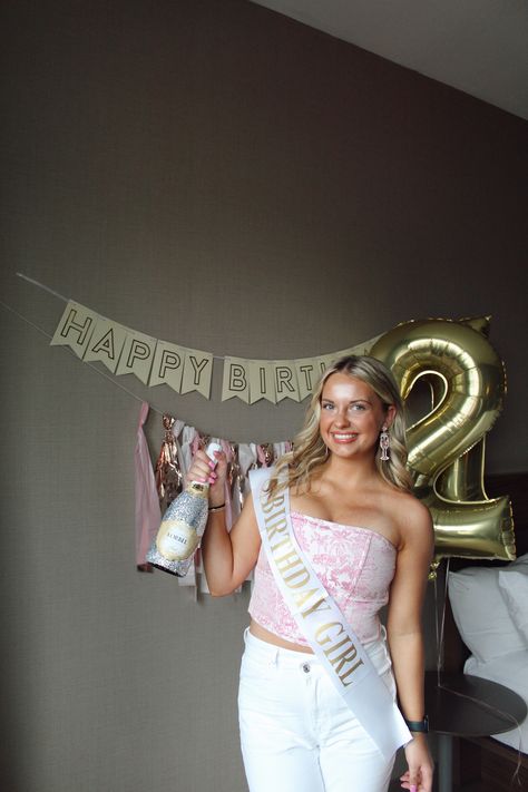 21st Birthday Outfit, 21st Birthday, Birthday Outfit, Girl Birthday, Birthday