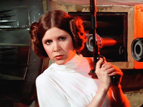 "Set your Blasters to stun" Princess Leia Buns, Disney Humor, Humor Disney, New Disney Princesses, Strong Female Characters, Funny Disney Memes, Princess Diy, Episode Vii, Leia Organa